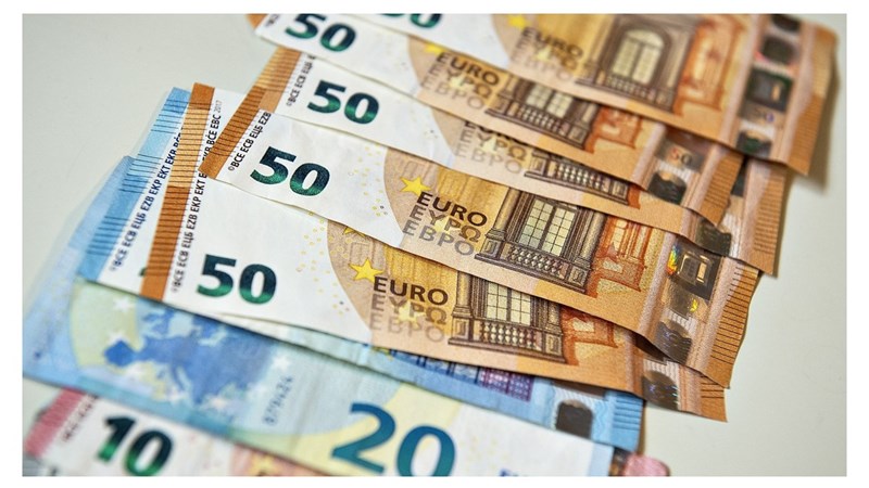 Euros.jpg